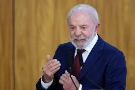 Lula lidera preferência; 23% querem nome de fora da política