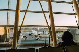 Mulher faz piada sobre mala e é presa em aeroporto