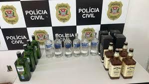 Polícia prende dono de mercado por vender bebidas falsificadas