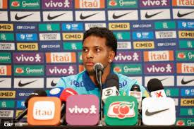 Rodrygo celebra retorno: 'pronto para entregar o meu melhor'