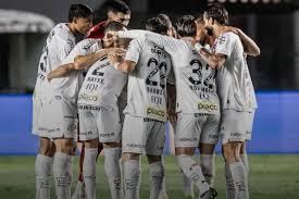 Santos marca no fim e arranca empate do Grêmio