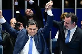 Alcolumbre cogita sessão relâmpago contra Messias no STF