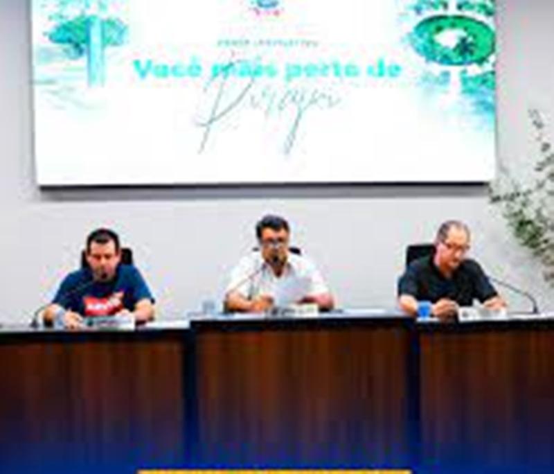 Comissão Processante delibera pelo arquivamento da denúncia contra o vereador “China”, presidente da Câmara, por 2 votos a 1