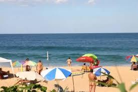 Balneário Camboriú vai proibir naturismo em praia pioneira