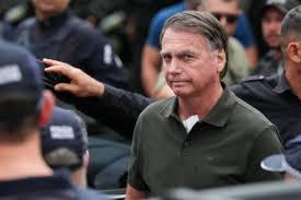 Bolsonaro piora; perícia aponta necessidade de cirurgia