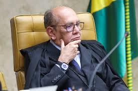 Gilmar faz acordo com Senado e suspende restrição a impeachment
