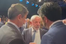 Governador Tarcísio de Freitas (Republicanos), presidente Lula (PT) e prefeito Ricardo Nunes (MDB)