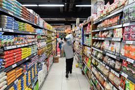 Inflação cai e país retorna à meta após 13 meses