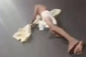 Paciente pula de ambulância em movimento no Rio; VÍDEO