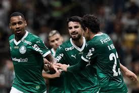 Palmeiras faz 3 no Galo, tem vitória inútil e fica sem título