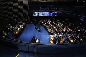 Senado aprova PL Antifacção, muda texto de Derrite e atende Lula