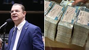 Sóstenes Cavalcante diz que dinheiro vivo é de venda de imóvel