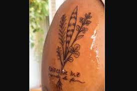 Anvisa proíbe pomada cicatrizante para pós-tatuagem e chá