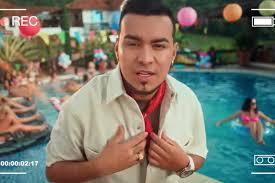 Cantor morto em queda de aeronave sonhou com problema no avião