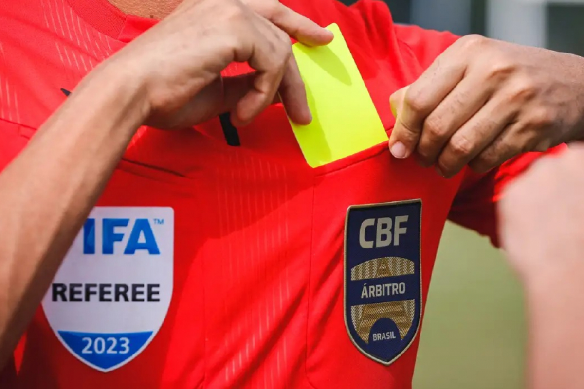 CBF anuncia programa de profissionalização de árbitros de futebol