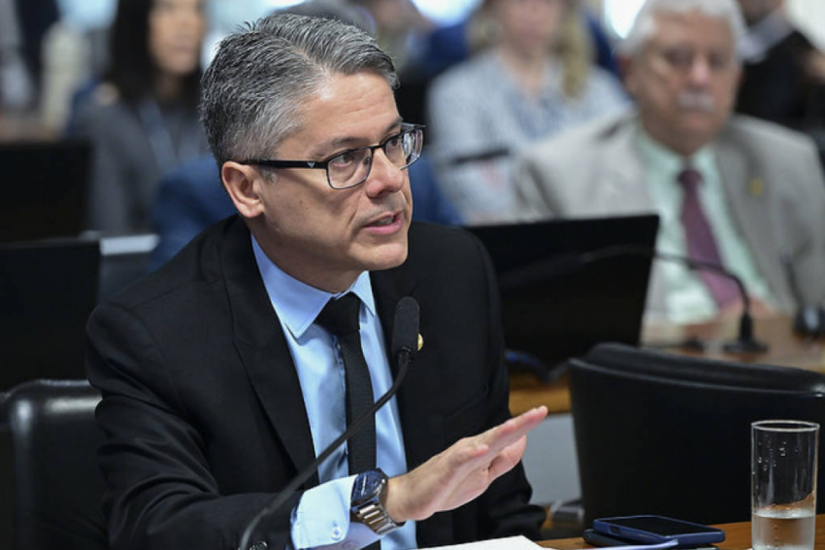 CPI mira Banco Master e STF: 'Lavanderia de dinheiro sujo'