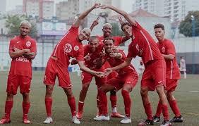 Ibrachina forma atletas com futebol raiz e sonha ser profissional