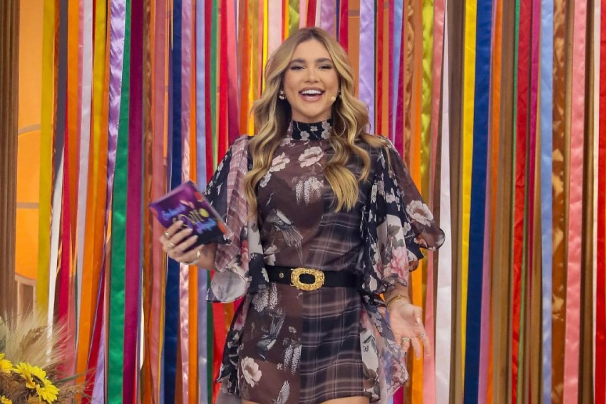 Influencer Virginia Fonseca anuncia saída do SBT