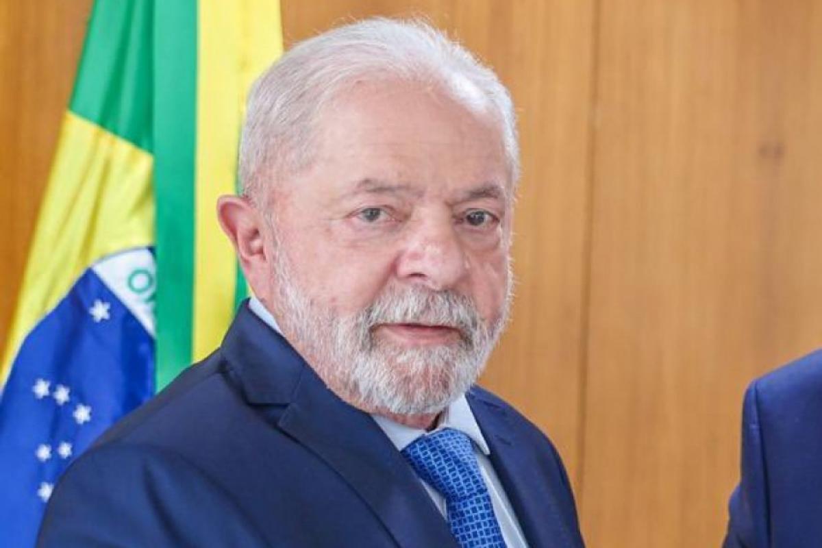 Lula recebe alta após passar por cirurgia no olho nesta sexta