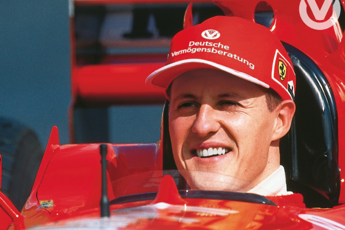 Michael Schumacher não está mais acamado, publica jornal