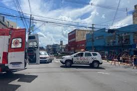 Mulher morre em acidente em cruzamento no Centro de Bauru; VÍDEO