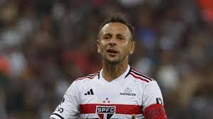 São Paulo contrata Rafinha como coordenador após saída de Muricy