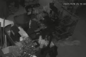 Vídeo mostra loja arrombada em furto no Centro de Bauru; Veja