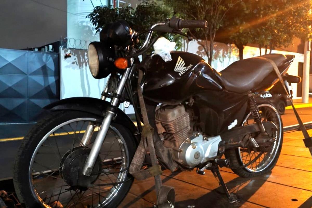 Após três dias do furto, Baep flagra moto com adolescente
