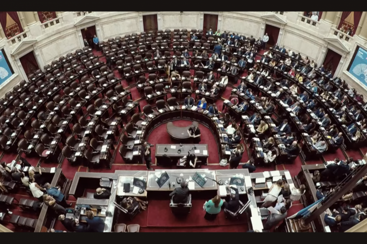 Câmara argentina aprova aumento da jornada de trabalho para 12h