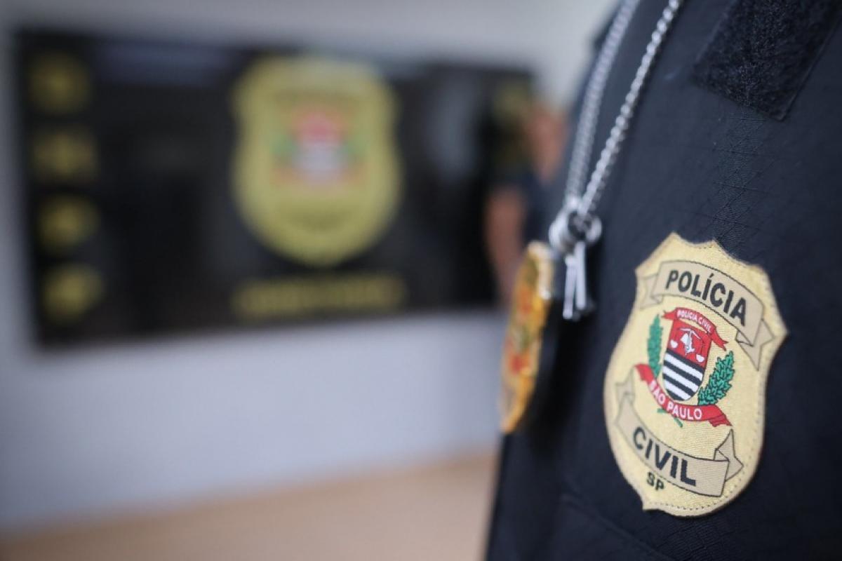 Homem é preso ao brigar e tentar furtar iPhone de irmãs em Bauru