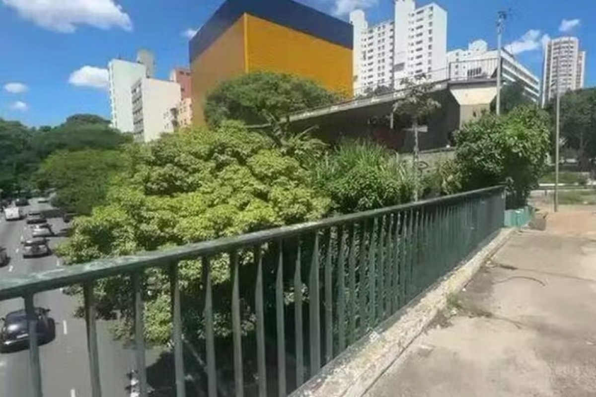 Homem é preso sob suspeita de empurrar ex-mulher de viaduto