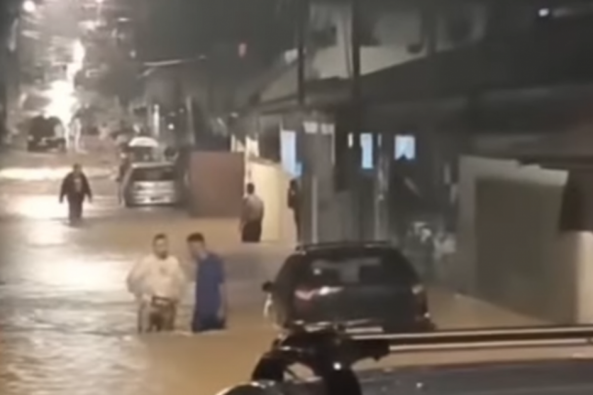 Litoral de SP entra de novo em alerta máximo para chuva