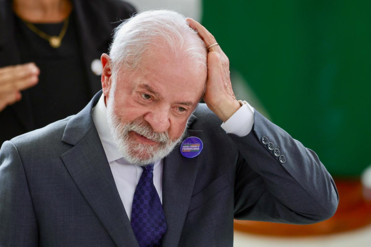 Lula mantém reajuste e veta pontos que poderiam furar teto