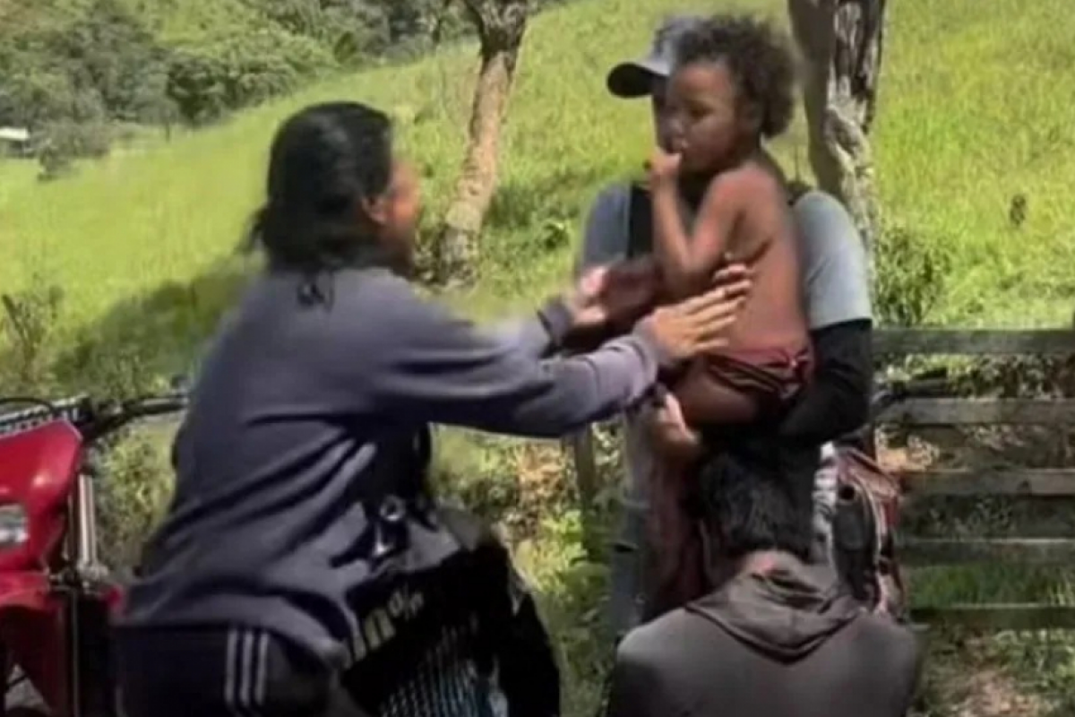 Menina encontrada em MG estava a 2 km do local em que desapareceu