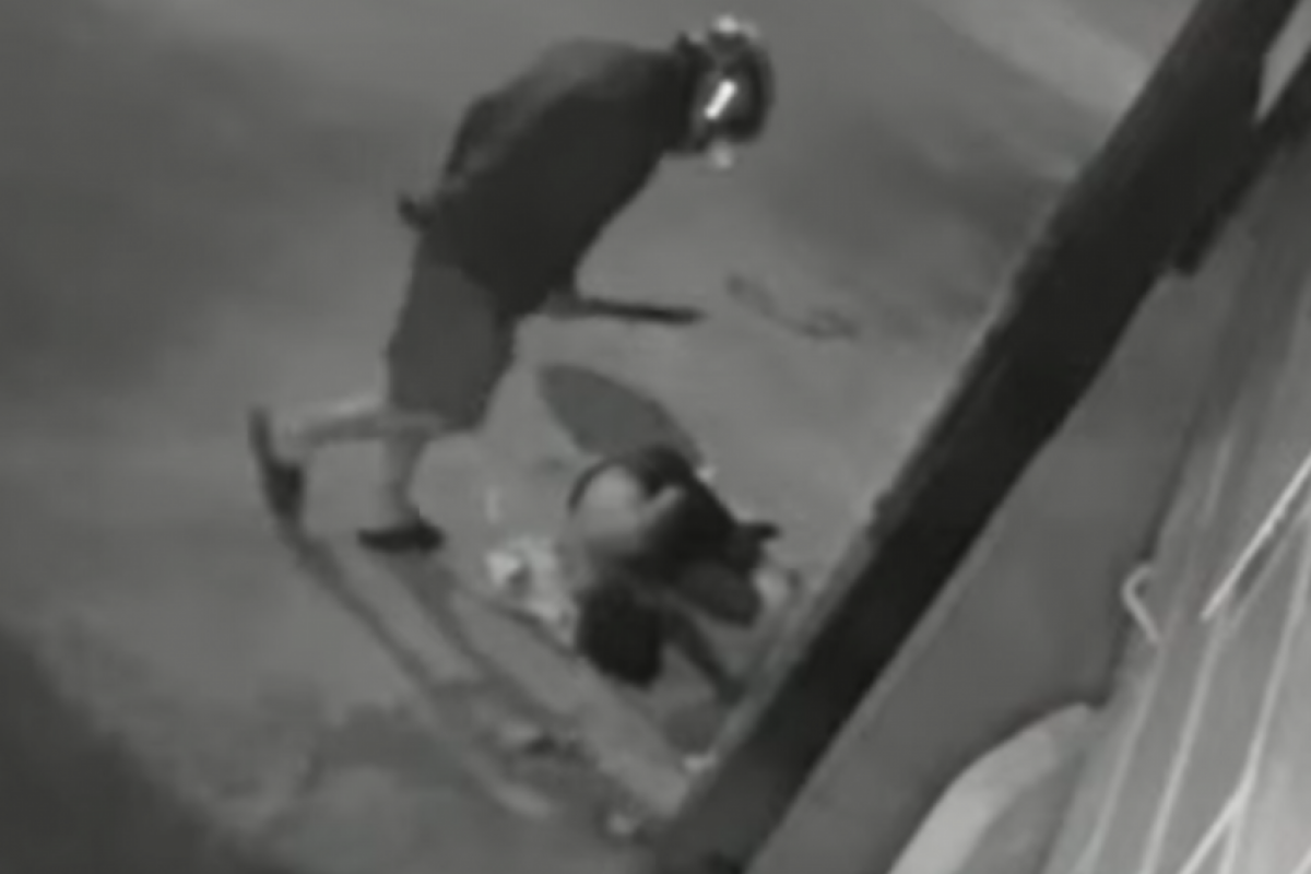 Morador de rua é morto com golpe de facão enquanto dormia