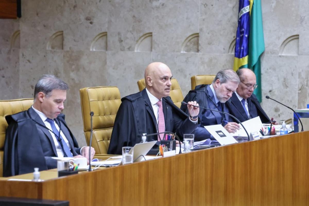 Moraes reage a código e defende participação em empresas