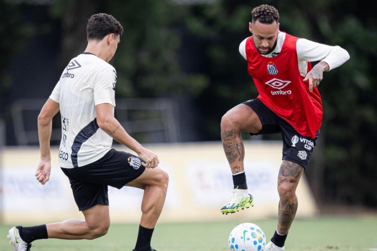 Neymar tem de 3 a 7 jogos para convencer Ancelotti por Copa