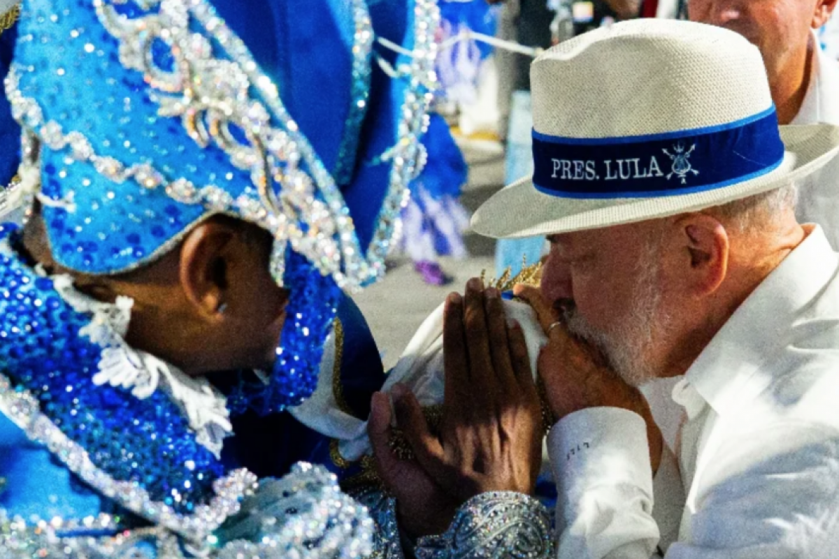 Novo pedirá inelegibilidade de Lula por desfile que o homenageou