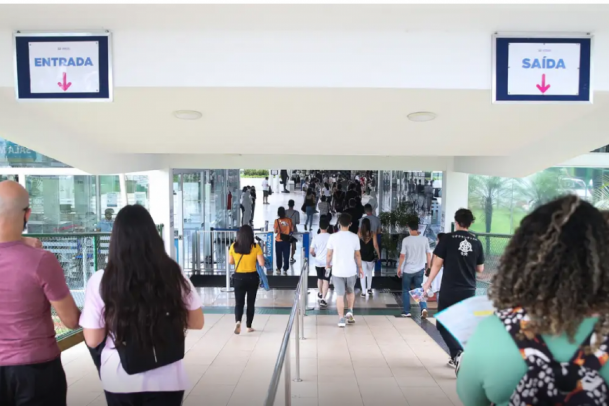 Prouni divulga 1ª chamada: 594 mil bolsas em faculdades privadas