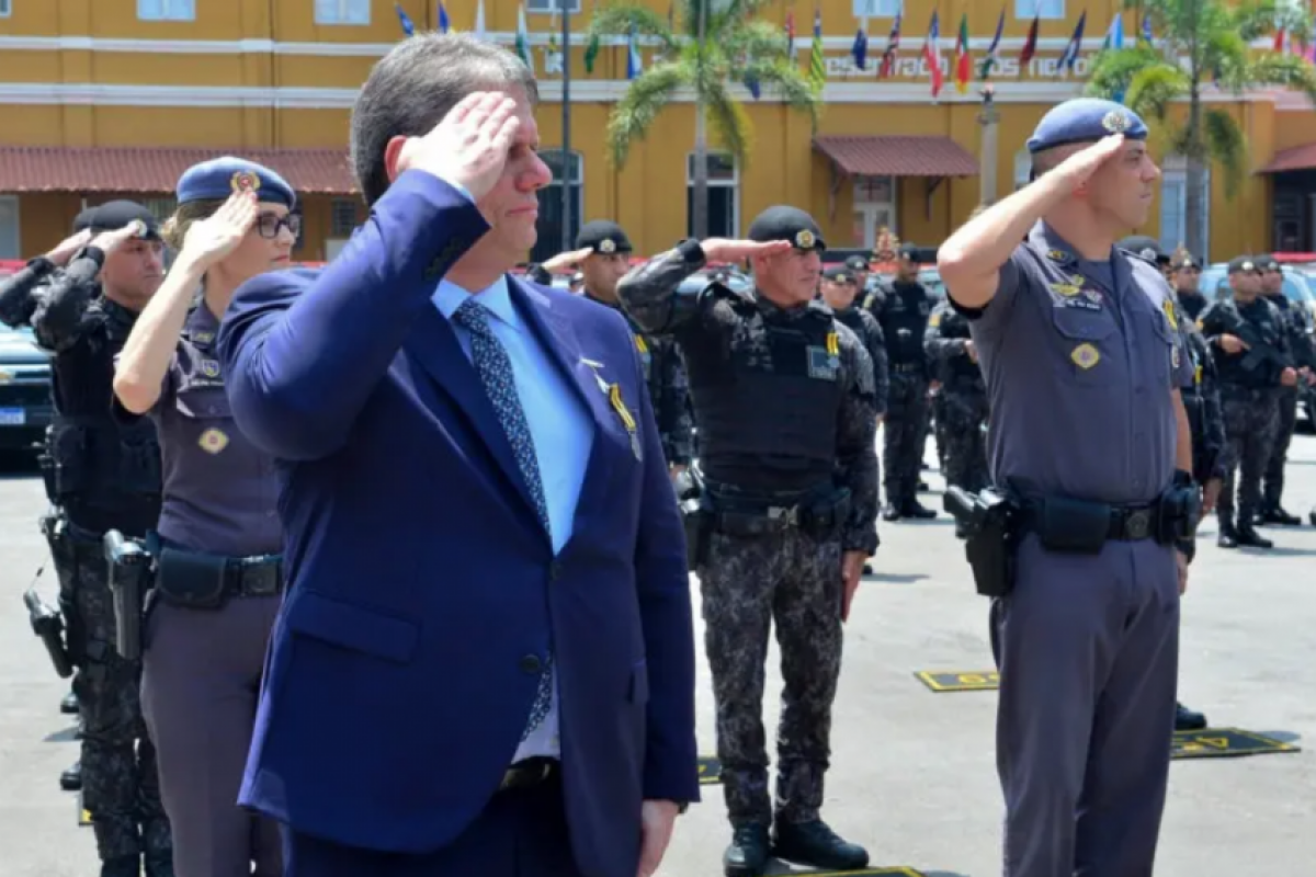 Tarcísio exonera aliados de Derrite e deve mudar polícias de SP