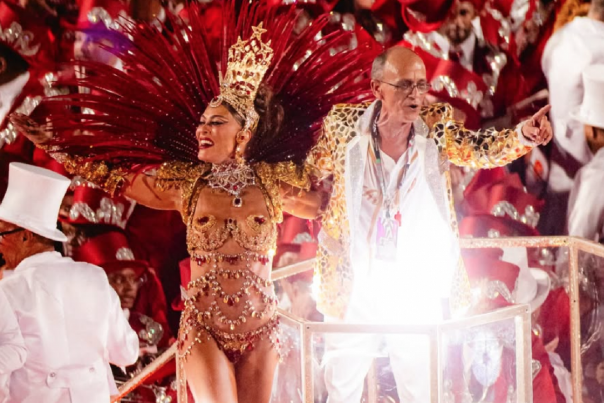 Viradouro leva o tetra com homenagem a Ciça