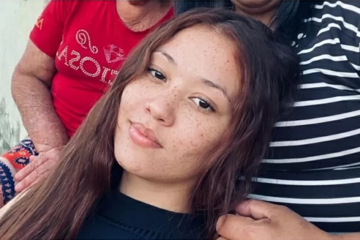 Adolescente morre após explosão de micro-ondas em restaurante