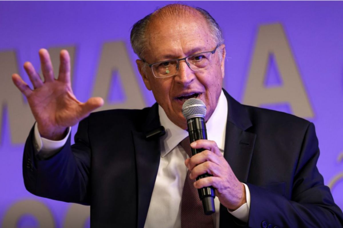 Alckmin descarta motivo para greve de caminhoneiros