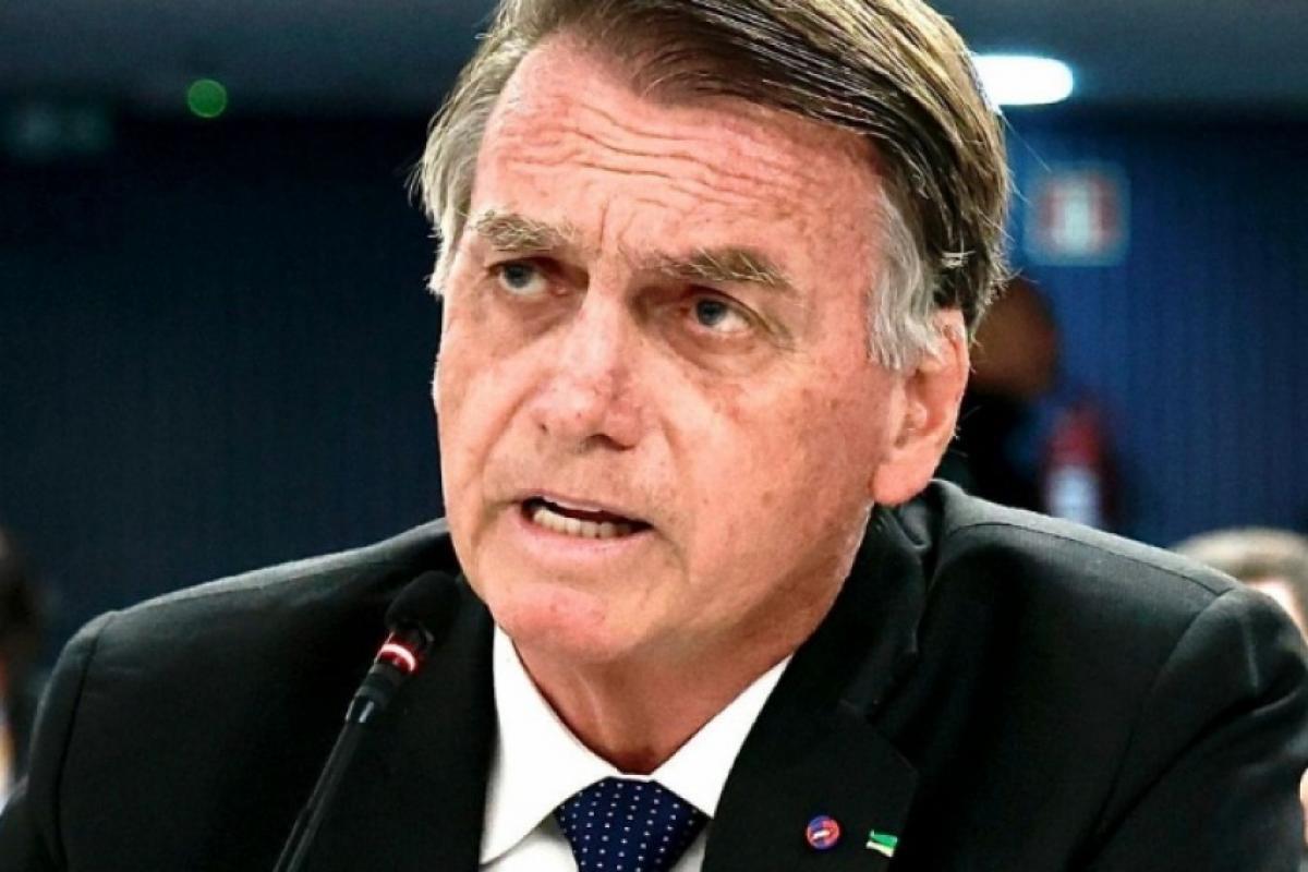 Domiciliar a Bolsonaro mobiliza Tarcísio, Flávio e Michelle
