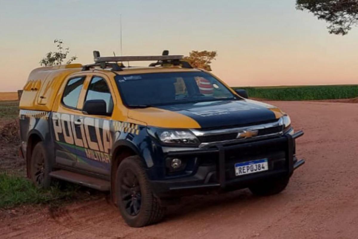 Ex invade casa, agride mulher e a obriga engolir medida protetiva