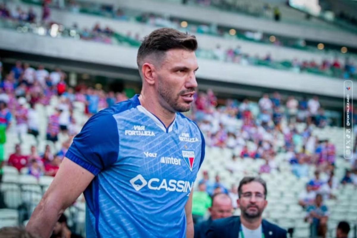 João Ricardo é barrado em exames e deve ficar fora do Corinthians