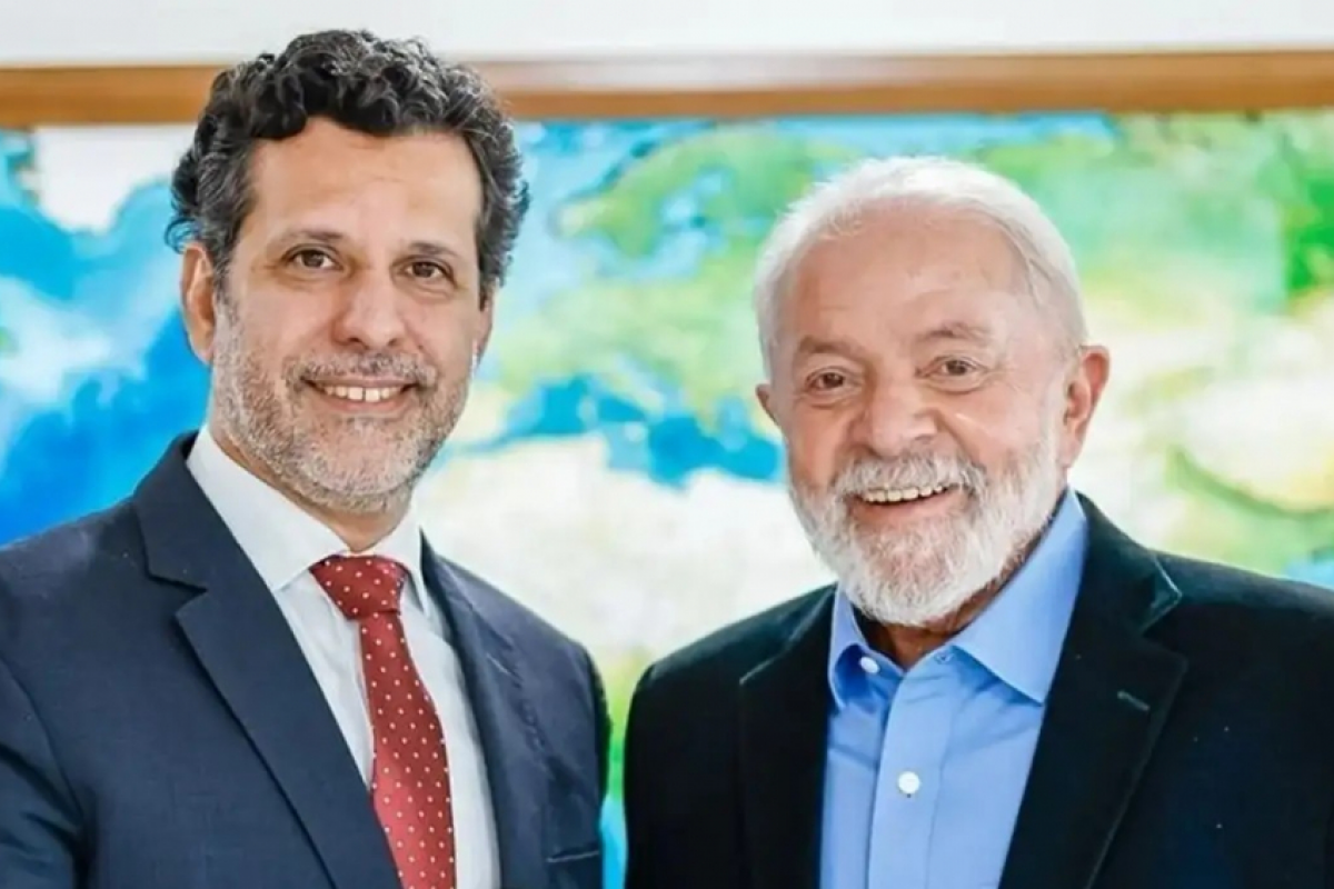 Lula anuncia secretário-executivo do MEC para o lugar de Camilo