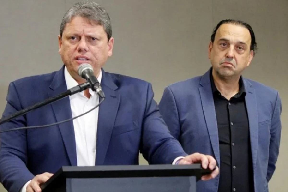 Tarcísio decide manter vice na chapa mesmo sob pressão do PL