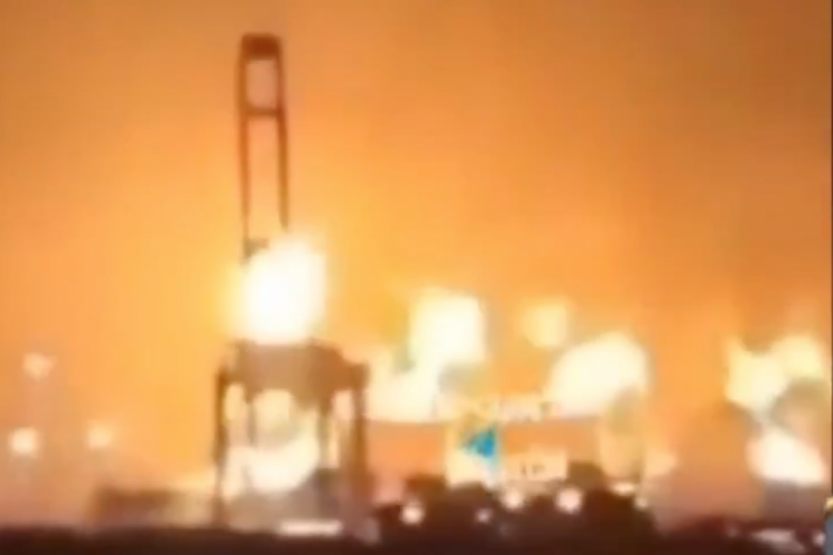 Trump prorroga pausa em ataques a usinas do Irã até 6 de abril