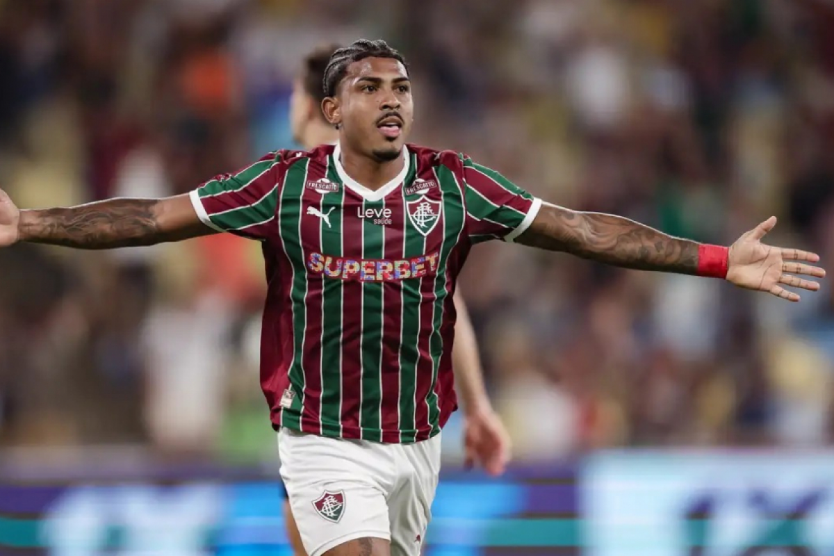 Flu atropela o Corinthians em noite com briga e gesto obsceno